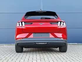 Ford Mustang Mach-E (2026) thumbnail 6