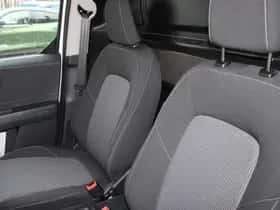 Ford Transit Courier (2024) thumbnail 15