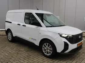 Ford Transit Courier (2024) thumbnail 4