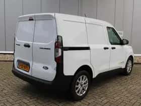 Ford Transit Courier (2024) thumbnail 6