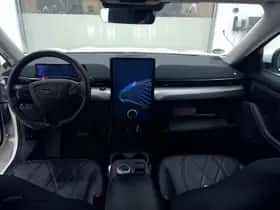 Ford Mustang Mach-E (2021) thumbnail 13