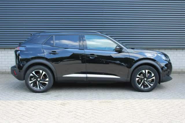 Peugeot e-2008 (2022) thumbnail 6