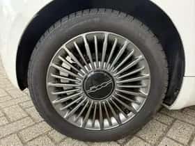 Fiat 500 (2022) thumbnail 28