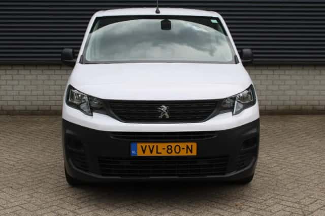 Peugeot Partner (2023) thumbnail 3