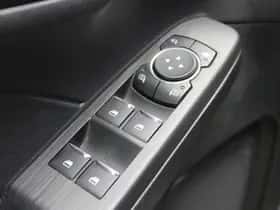 Ford Kuga (2024) thumbnail 18