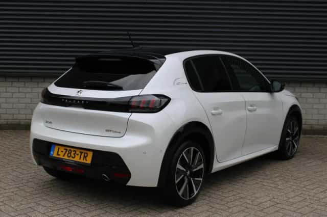 Peugeot 208 (2021) thumbnail 6