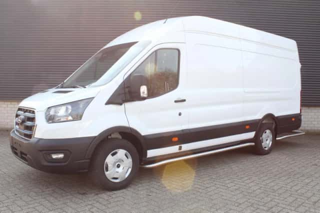 Ford E-Transit (2026) thumbnail 2