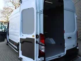 Ford E-Transit (2026) thumbnail 23