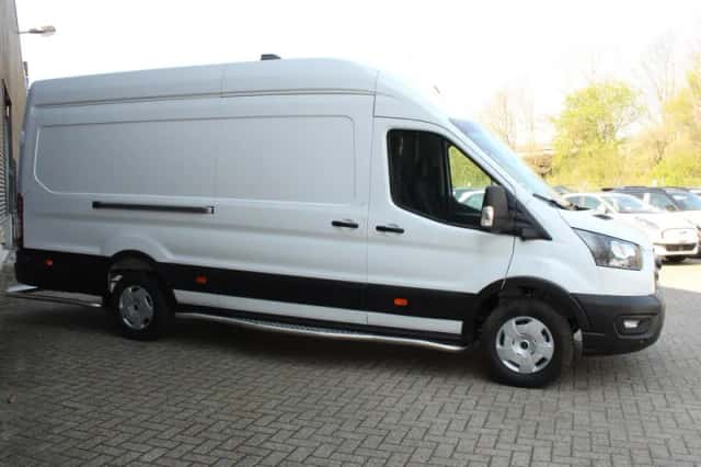 Ford E-Transit (2026) thumbnail 5
