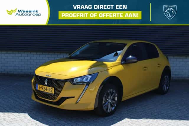 Peugeot e-208 (2023) thumbnail 1
