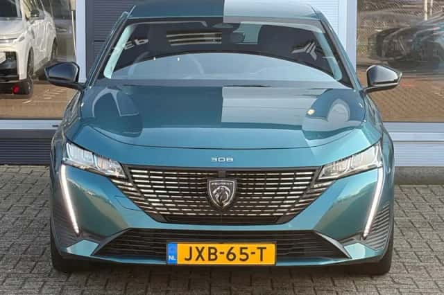 Peugeot 308 (2022) thumbnail 6