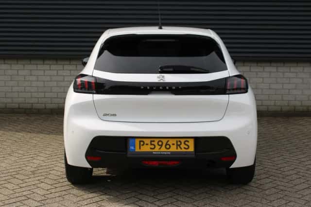 Peugeot 208 (2022) thumbnail 5