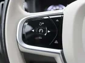 Volvo XC60 (2019) thumbnail 15