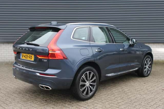 Volvo XC60 (2019) thumbnail 5
