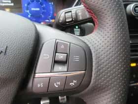 Ford Kuga (2021) thumbnail 16