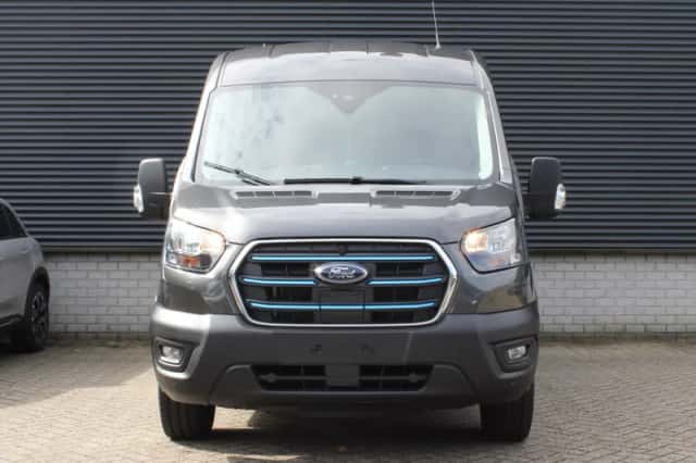 Ford E-Transit (2024) thumbnail 2