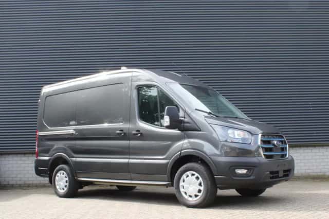Ford E-Transit (2024) thumbnail 3