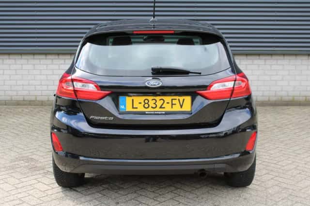 Ford Fiesta (2021) thumbnail 5