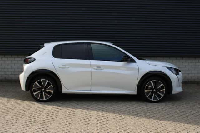 Peugeot e-208 (2022) thumbnail 5