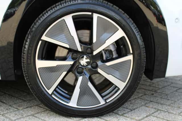 Peugeot e-208 (2022) thumbnail 6