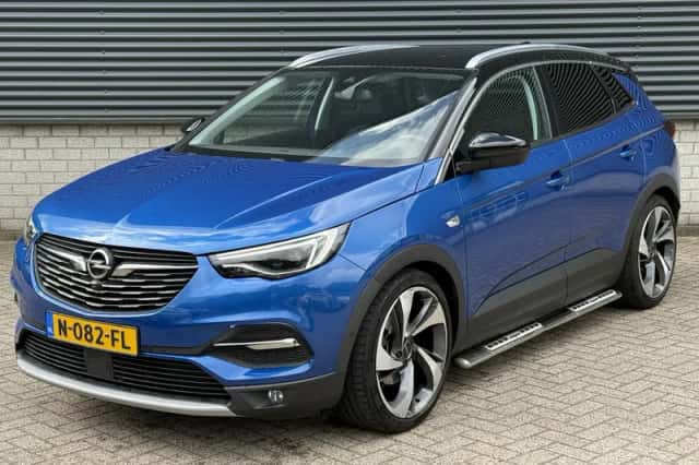 Opel Grandland X (2019) thumbnail 2