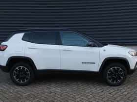 Jeep Compass (2022) thumbnail 5