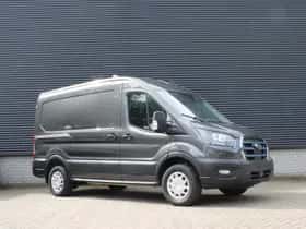Ford E-Transit (2024) thumbnail 3
