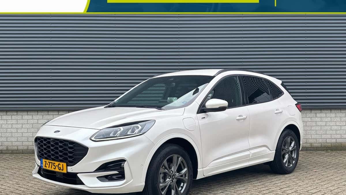 Ford Kuga (2022) — foto 1