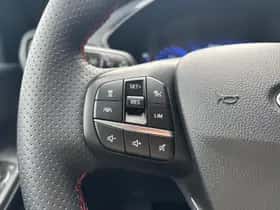 Ford Kuga (2022) thumbnail 21
