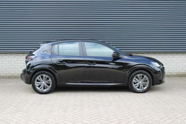 Peugeot e-208 (2021) thumbnail 6