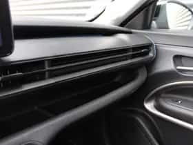 Jeep Avenger (2024) thumbnail 18