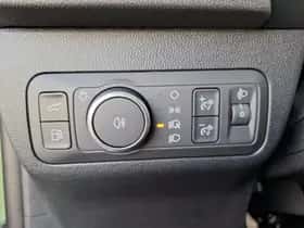 Ford Kuga (2025) thumbnail 33