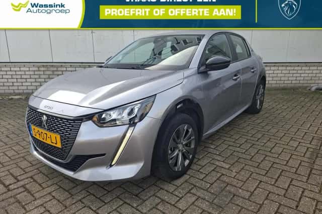 Peugeot e-208 (2023) thumbnail 1