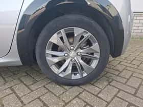 Peugeot e-208 (2023) thumbnail 14