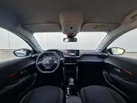 Peugeot e-208 (2023) thumbnail 21