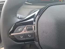 Peugeot e-208 (2023) thumbnail 25