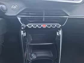 Peugeot e-208 (2023) thumbnail 38