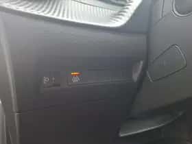 Peugeot e-208 (2023) thumbnail 40