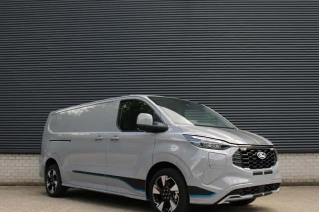 Ford Transit Custom (2026) thumbnail 3