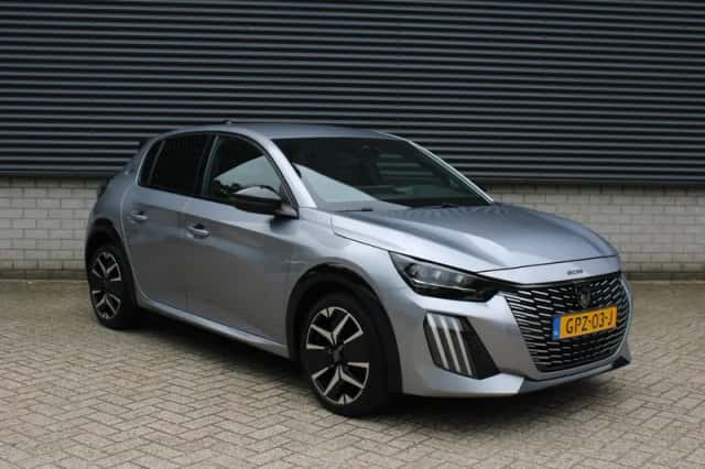 Peugeot 208 (2024) thumbnail 4