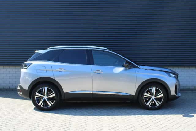 Peugeot 3008 (2021) thumbnail 5