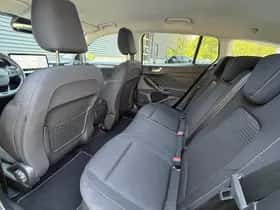 Ford Focus (2022) thumbnail 17