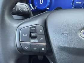 Ford Focus (2022) thumbnail 31