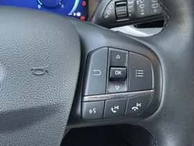 Ford Focus (2022) thumbnail 32