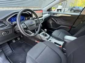 Ford Focus (2022) thumbnail 9