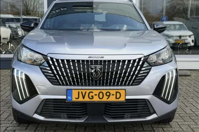 Peugeot 2008 (2025) thumbnail 3