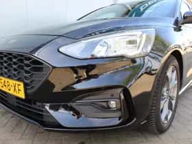 Ford Focus (2021) thumbnail 11