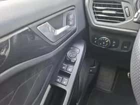 Ford Focus (2021) thumbnail 39