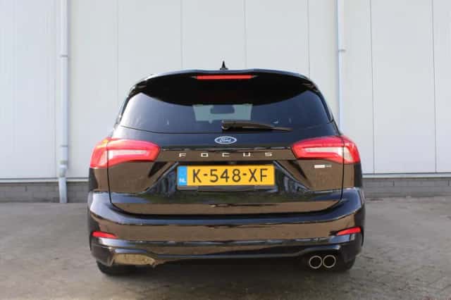 Ford Focus (2021) thumbnail 5