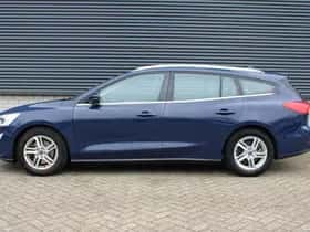 Ford Focus (2019) thumbnail 2